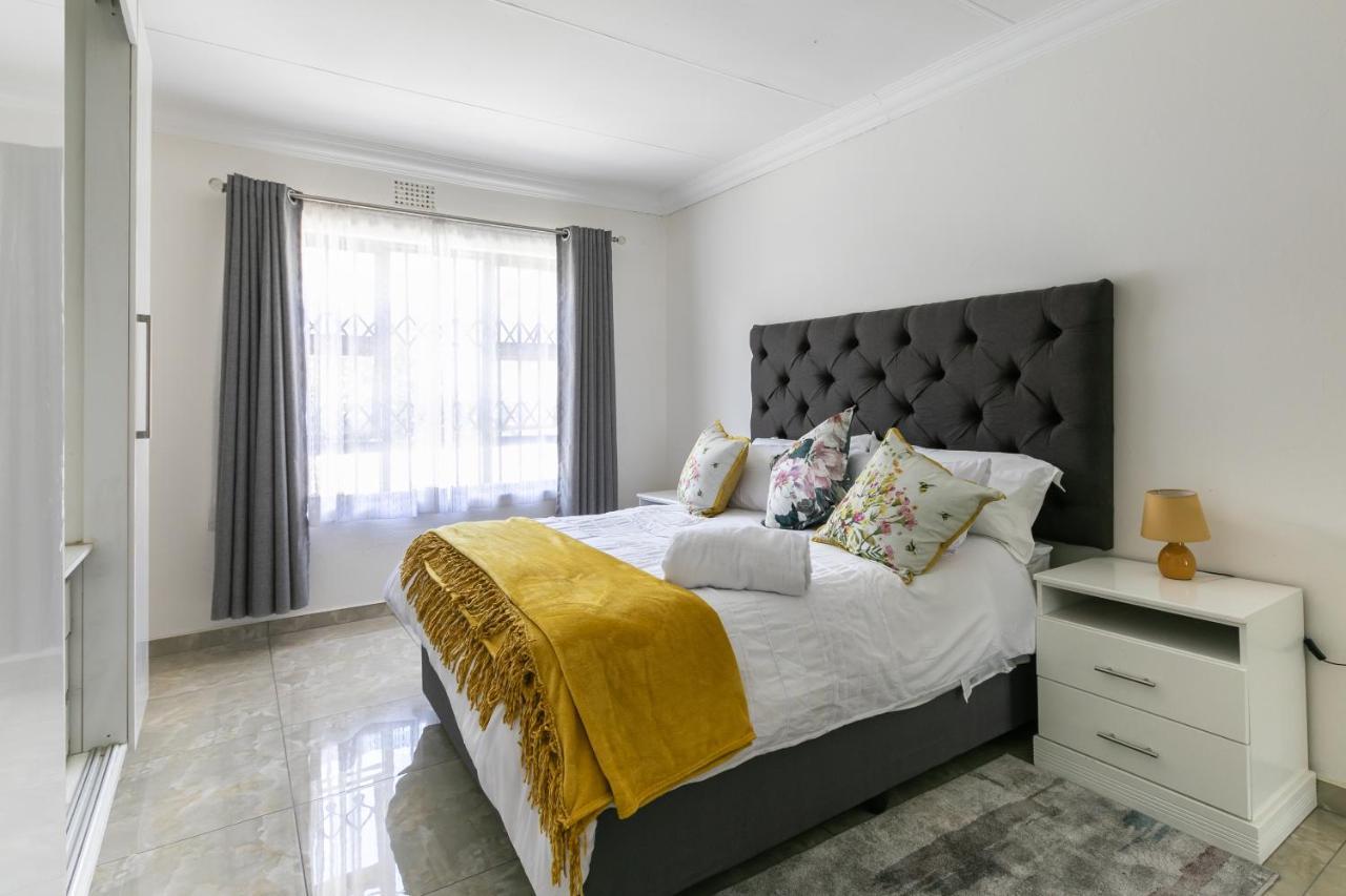 Signature Lodge เคมป์ตัน พาร์ค ภายนอก รูปภาพ