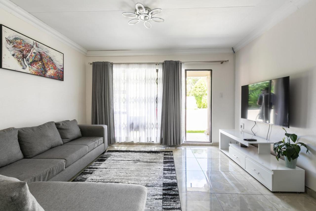 Signature Lodge เคมป์ตัน พาร์ค ภายนอก รูปภาพ